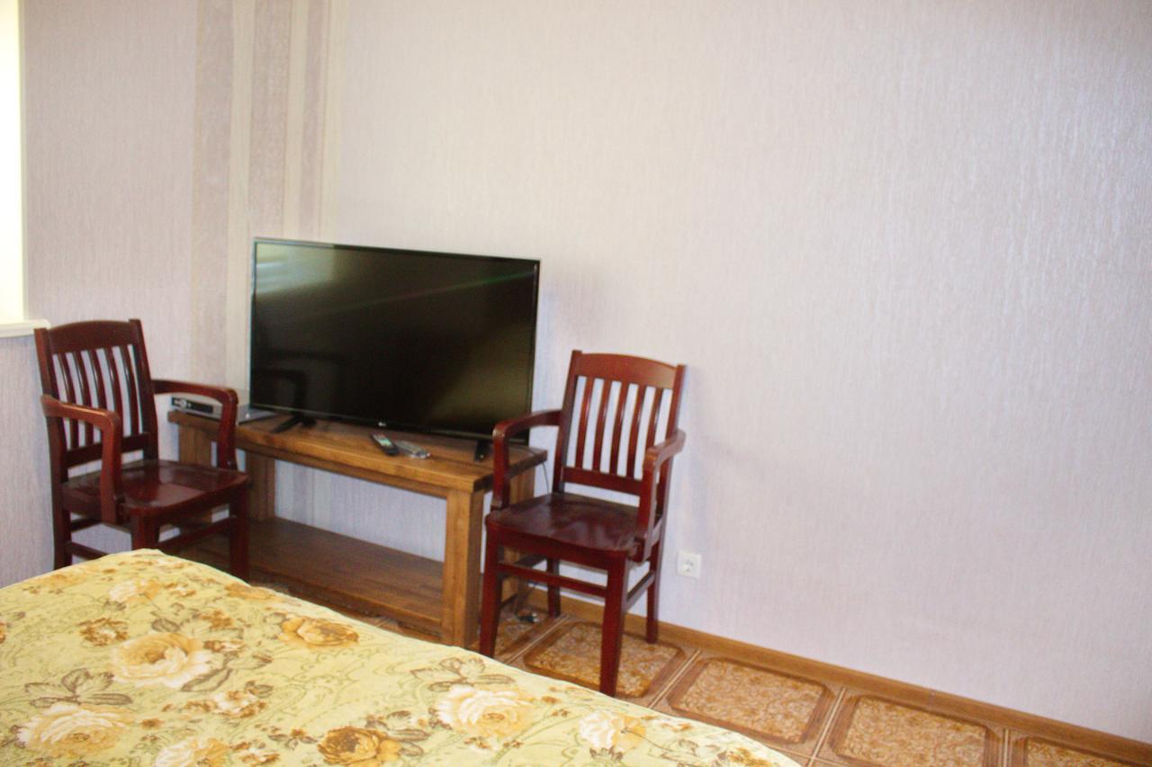 Smotrytska Vezha Hotel Kamjanets-Podilskyi Eksteriør billede