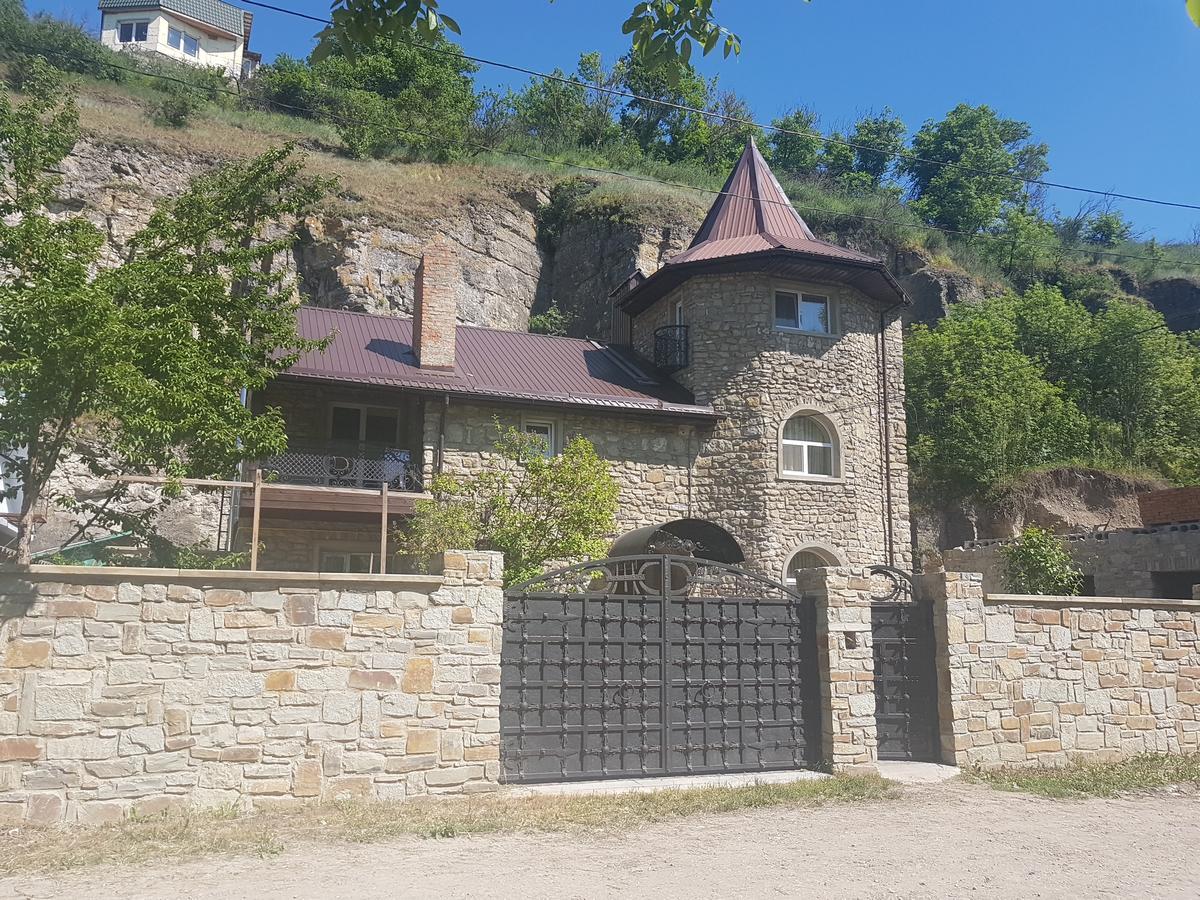 Smotrytska Vezha Hotel Kamjanets-Podilskyi Eksteriør billede
